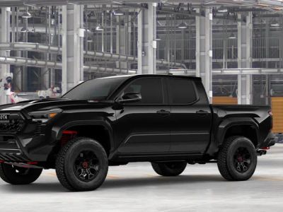 2026 Toyota Tacoma i-FORCE MAX - Photo 4