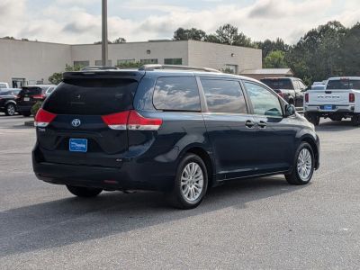 2011 Toyota Sienna - Photo 5