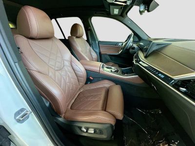 2024 BMW X5 — photo 30 view