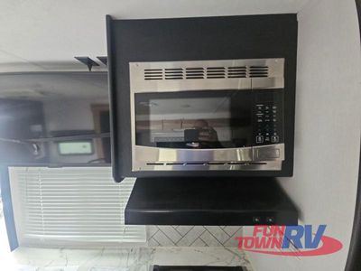 2022 Coachmen RV Freedom Express Ultra Lite - Photo 23