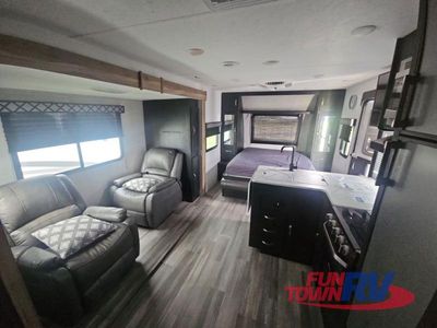 2022 Coachmen RV Freedom Express Ultra Lite - Photo 5