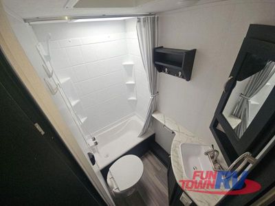 2022 Coachmen RV Freedom Express Ultra Lite - Photo 30