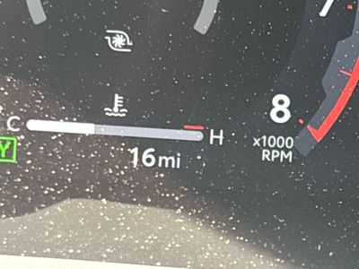 2026 Toyota 4Runner i-FORCE MAX - Photo 23