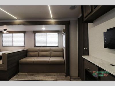 2026 Gulf Stream RV Envision Signature Series — photo 10 view