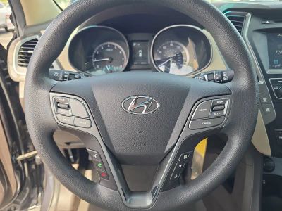2017 Hyundai Santa Fe Sport — photo 22 view