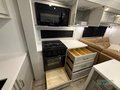 2026 Brinkley Model Z - Photo 17