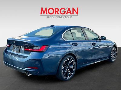 2026 BMW 3 Series — engine compartment view