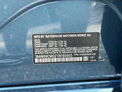 2026 BMW 3 Series — photo 27 view