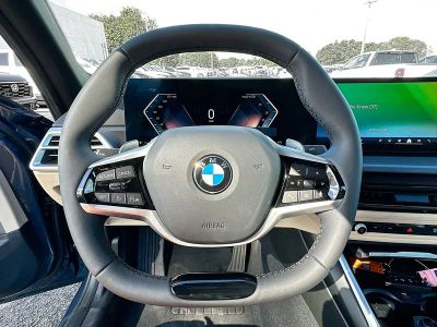 2026 BMW 3 Series — photo 8 view