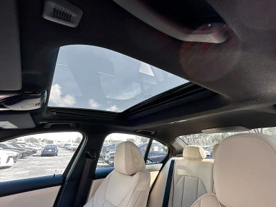 2026 BMW 3 Series — photo 16 view