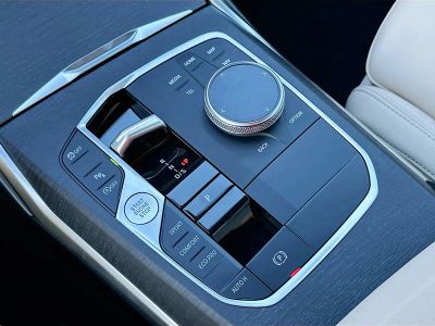2026 BMW 3 Series — photo 14 view