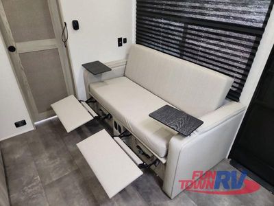 2024 Forest River RV Wildwood FSX — photo 18 view