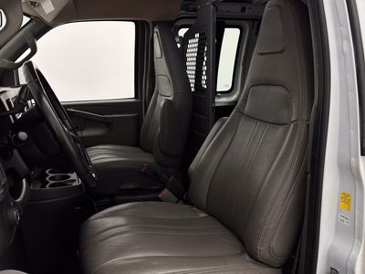 2022 Chevrolet Express Cargo Van - Photo 11