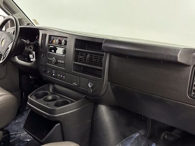 2022 Chevrolet Express Cargo Van - Photo 26