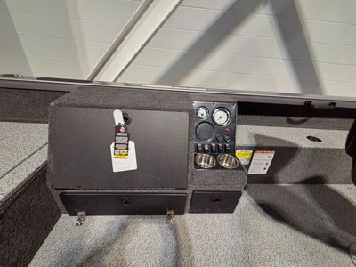 2026 Crestliner 1850 PRO TILLER - Photo 17
