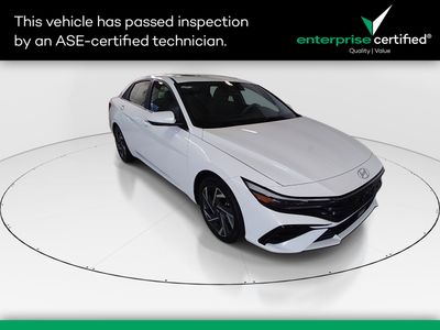 2025 Hyundai Elantra SEL Convenience IVT — front three-quarter view