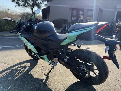 2026 Yamaha YZF-R3 - Photo 6