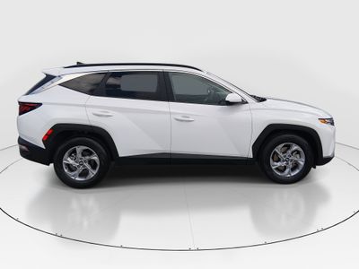 2024 Hyundai Tucson — photo 8 view