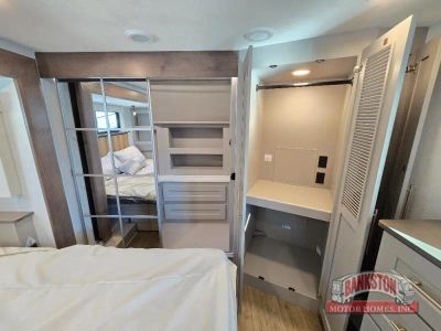 2026 Paradigm 340RL - Photo 41
