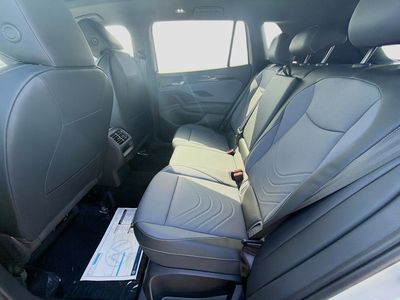 2026 Volkswagen Tiguan — photo 20 view