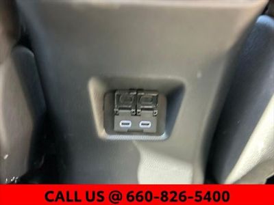 2025 Toyota RAV4 - Photo 30
