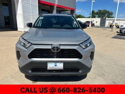 2025 Toyota RAV4 - Photo 2