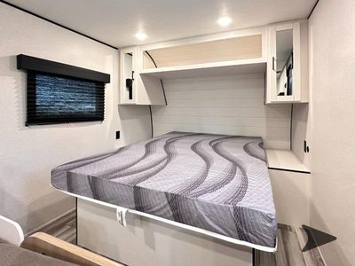 2026 Jayco Jay Flight SLX - Photo 4