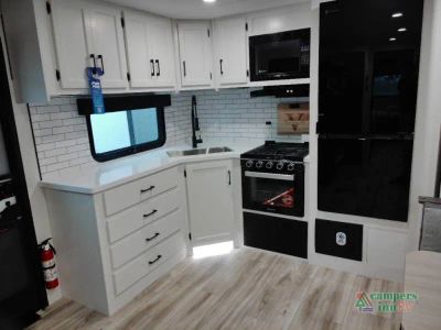 2026 Venture RV SportTrek Touring Edition — photo 18 view