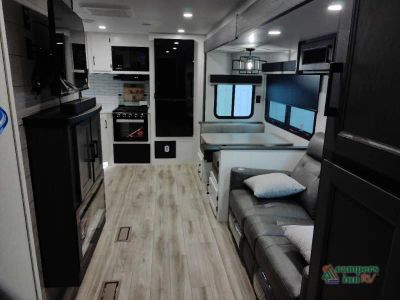 2026 Venture RV SportTrek Touring Edition — photo 30 view