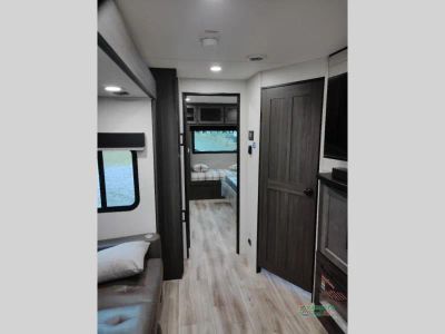 2026 Venture RV SportTrek Touring Edition — photo 20 view