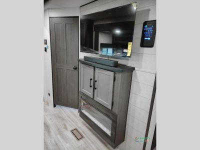 2026 Venture RV SportTrek Touring Edition — photo 19 view