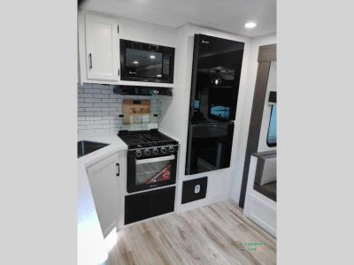 2026 Venture RV SportTrek Touring Edition — photo 14 view