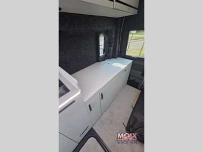 2026 Grand Design Lineage Series VT - Photo 12