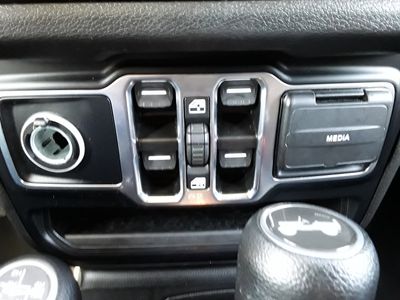 2024 Jeep Wrangler 4xe - Photo 24