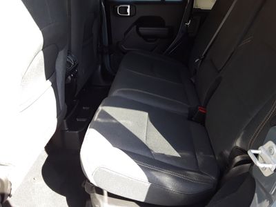 2024 Jeep Wrangler 4xe - Photo 11