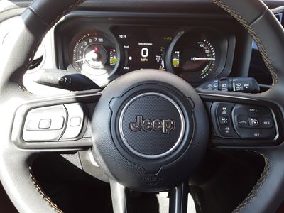 2024 Jeep Wrangler 4xe - Photo 17
