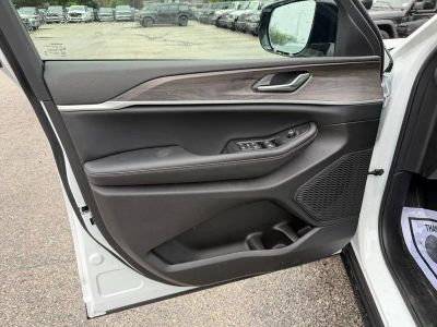 2026 Jeep Grand Cherokee L — photo 13 view