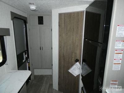 2025 Coachmen Clipper Cadet - Photo 5