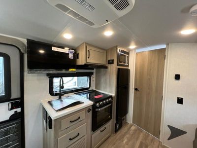 2025 Forest River RV Flagstaff E-Pro - Photo 12