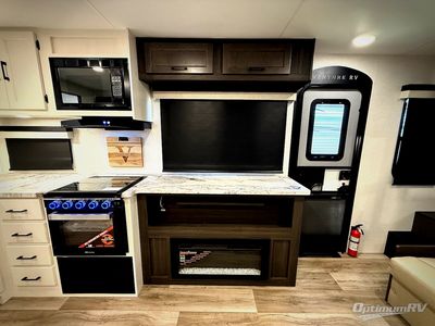 2026 Venture RV SportTrek - Photo 15