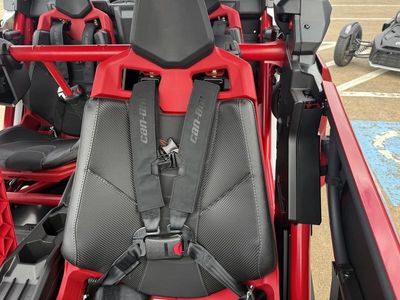 2025 Can-Am Maverick X3 Max X RS Turbo RR With Smart-Shox Fiery Red & Hyper Silver - Photo 11