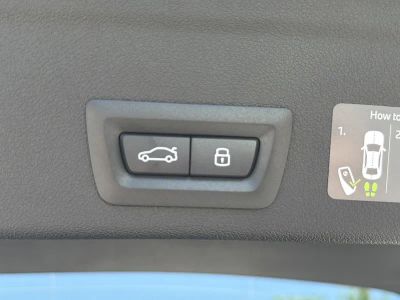 2027 BMW X6 M — photo 10 view