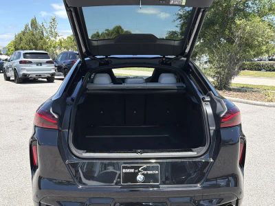 2027 BMW X6 M — photo 9 view
