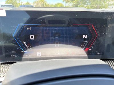 2027 BMW X6 M — photo 32 view