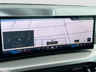 2026 BMW 3 Series - Photo 9