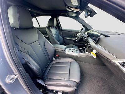 2026 BMW 3 Series - Photo 20