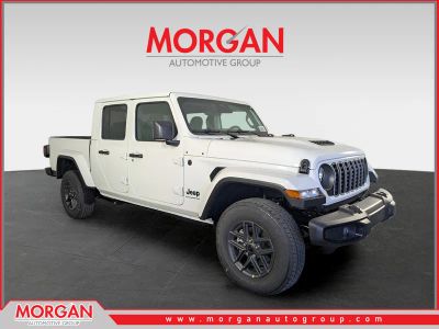 2026 Jeep Gladiator Sport S in White/off-white — front three-quarter view