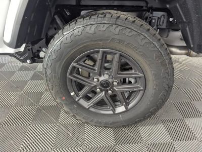 2026 Jeep Gladiator — photo 17 view