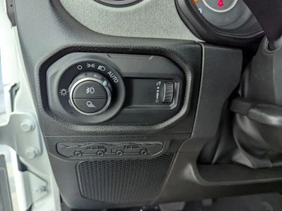 2026 Jeep Gladiator — photo 27 view