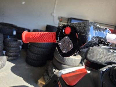 2026 Sea-Doo Spark Trixx for 1 Rotax 900 ACE - 90 iBR and Audio - Photo 12